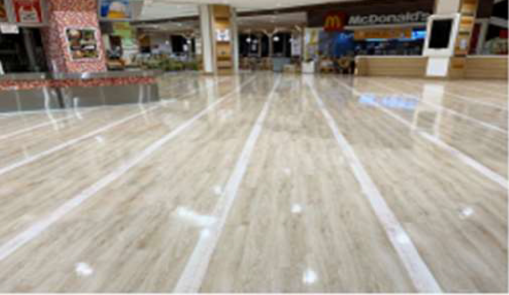 ゆめタウン店舗内床