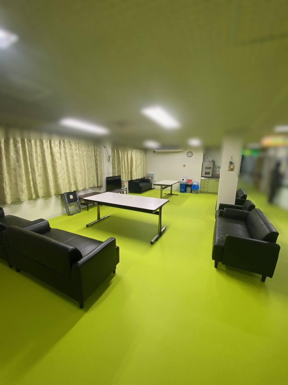 福岡市　I病院　床貼替工事施工画像