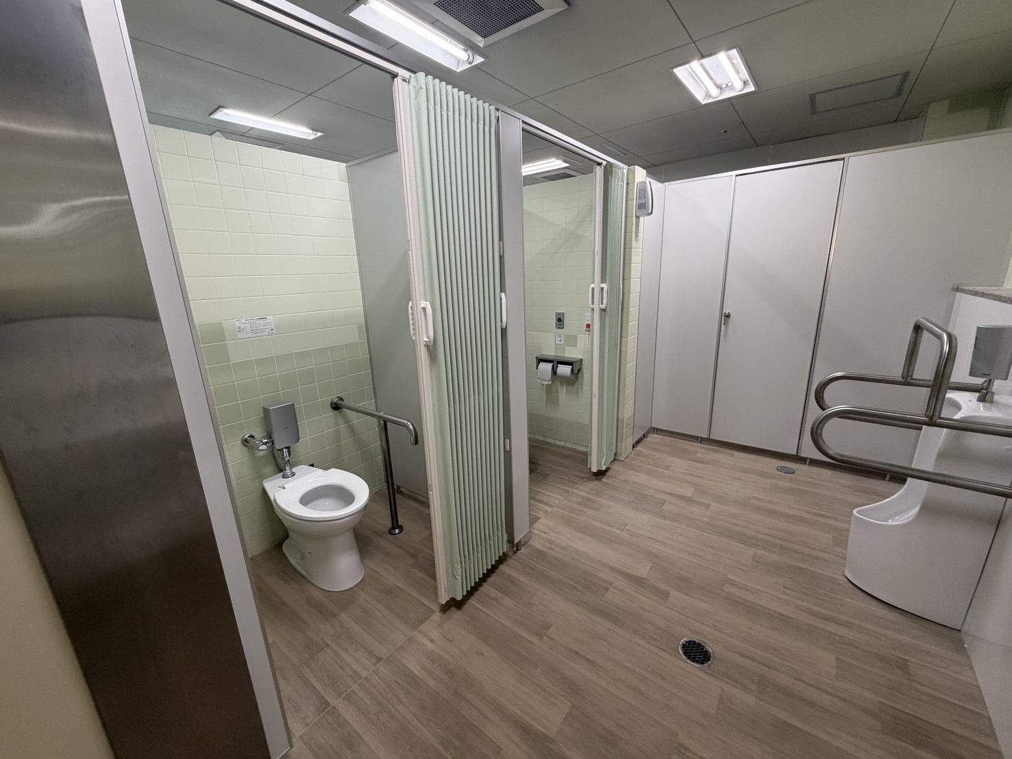 福岡市　医療法人E　様　　トイレ改修工事施工画像